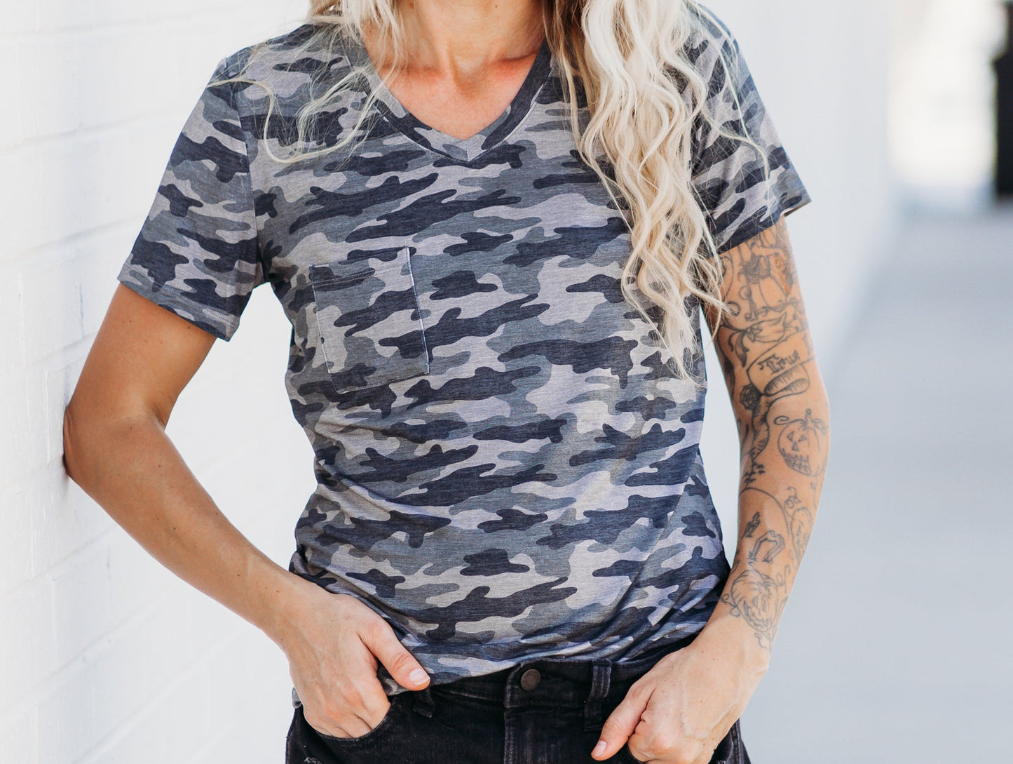 MAMA V-NECK- Chris Camo